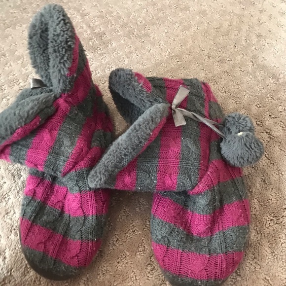 striped slippers - Picture 1 of 4